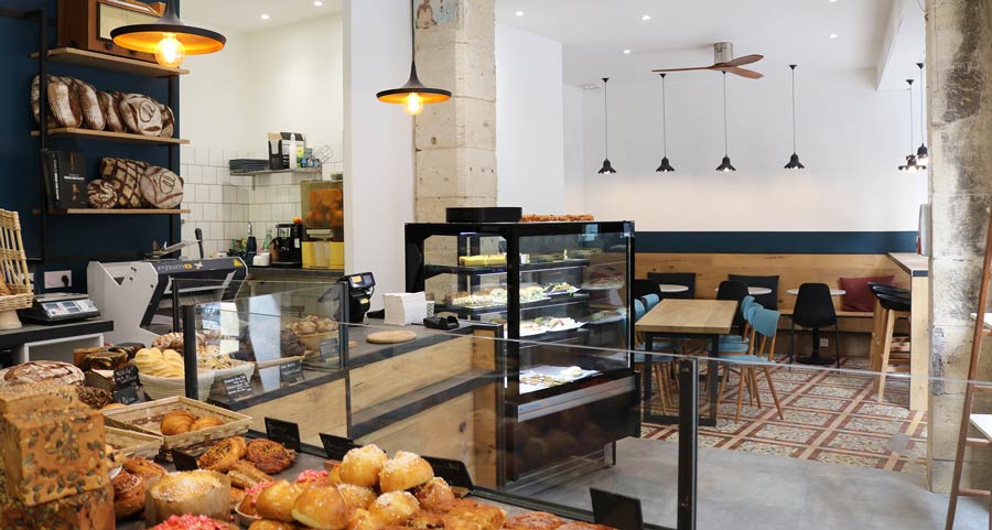 Rénovation d'une boulangerie artisanale par un architecte spécialisé dans l'aménagement de boutiques et de magasins en Occitanie