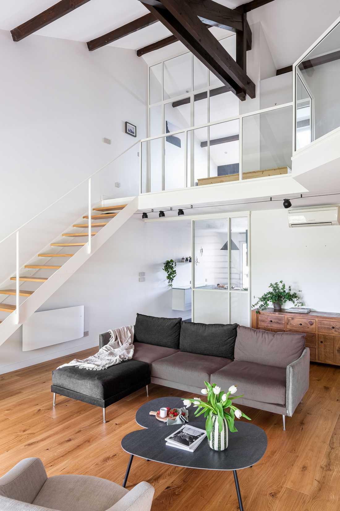 Un architecte réalise une maison contemporaine avec structure poteaux-poutres de la Haute-Garonne