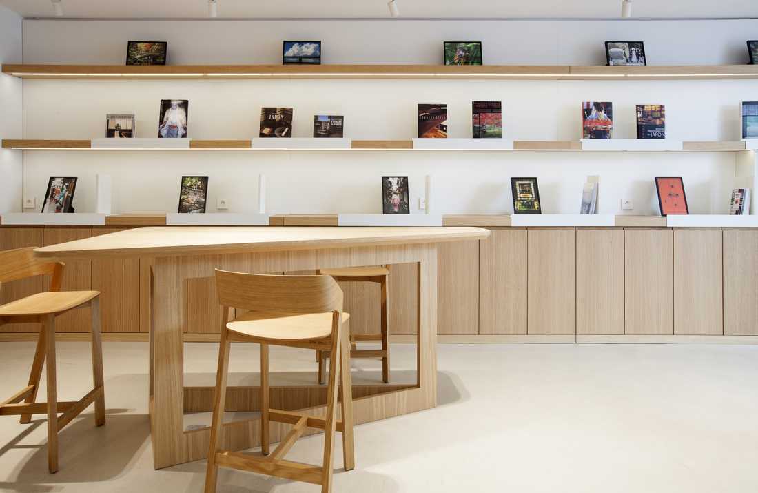 Interior design of a travel agency in Haute-Garonne