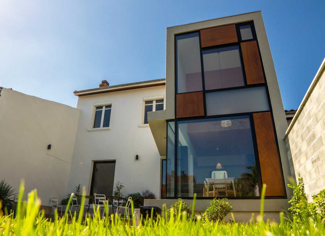 Vue d'une extension dans une maison de ville