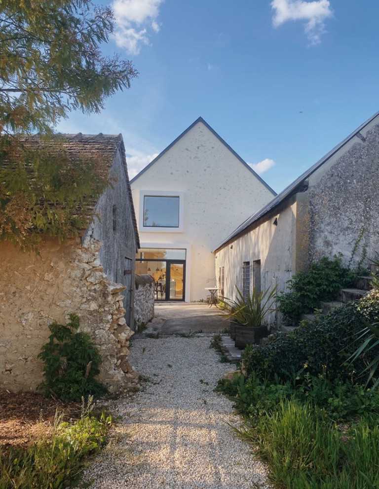 Réhabilitation d'une grange en maison par un architecte en Occitanie